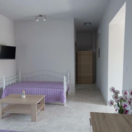 Paulsia Apartments Pszínthosz Kültér fotó
